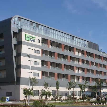 Holiday Inn Express Shanghai Nanhuizui Exteriér fotografie