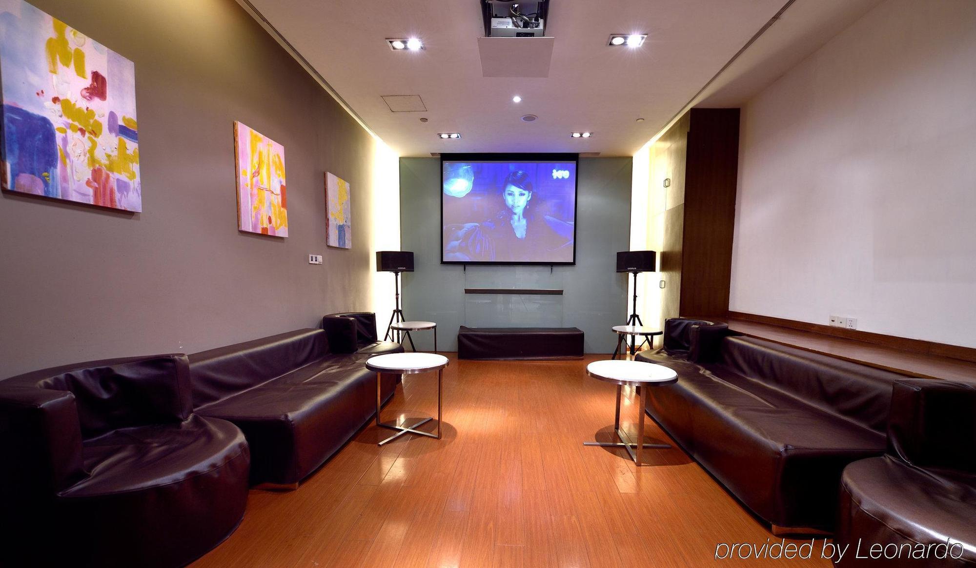 Holiday Inn Express Shanghai Nanhuizui Exteriér fotografie