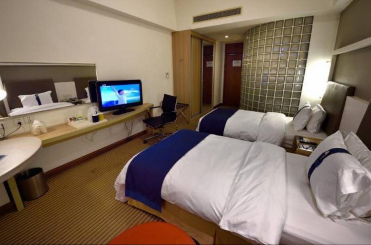 Holiday Inn Express Shanghai Nanhuizui Exteriér fotografie