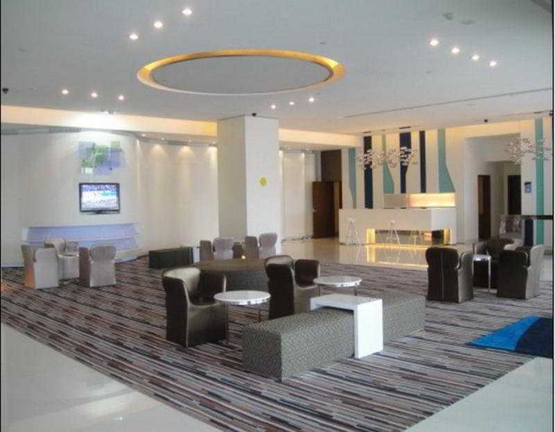 Holiday Inn Express Shanghai Nanhuizui Exteriér fotografie